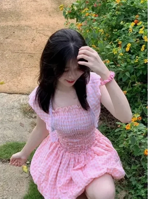 gái xinh mặc đồ pinky nhẹ nhàng