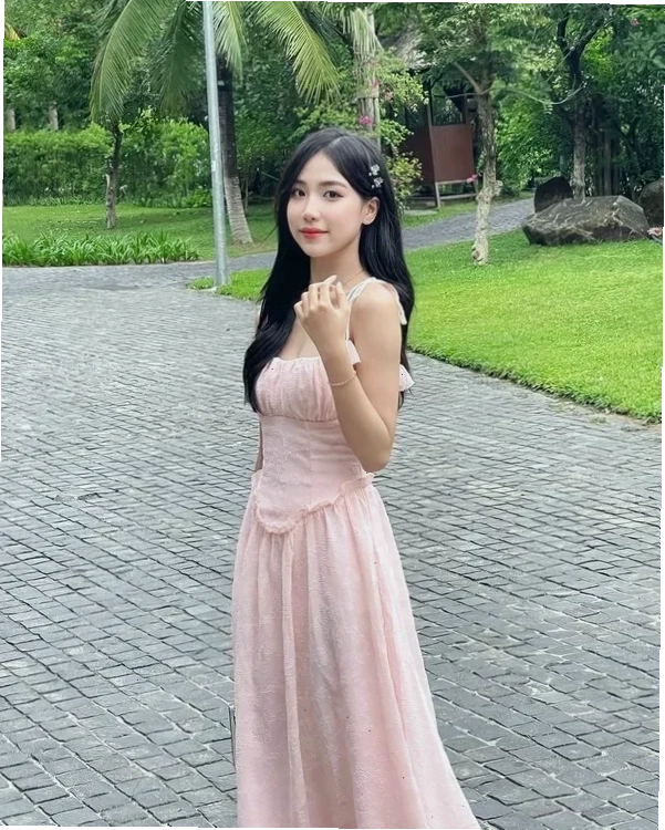 gái xinh mặc đồ pinky xinh xắn