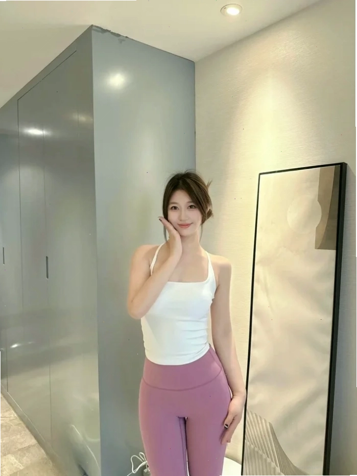 gái xinh mặc legging cá tính