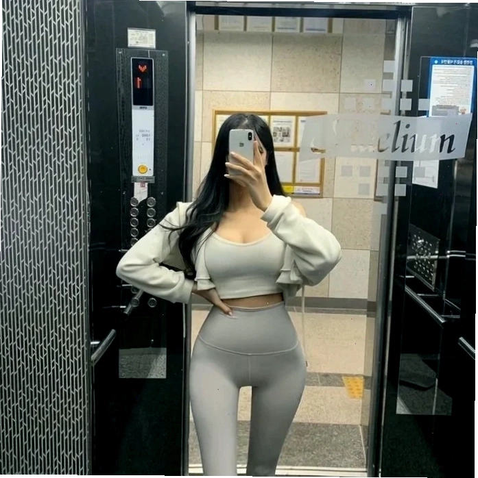 gái xinh mặc legging xinh