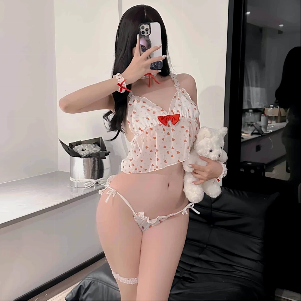 gái xinh mặc quần ngắn lộ mu