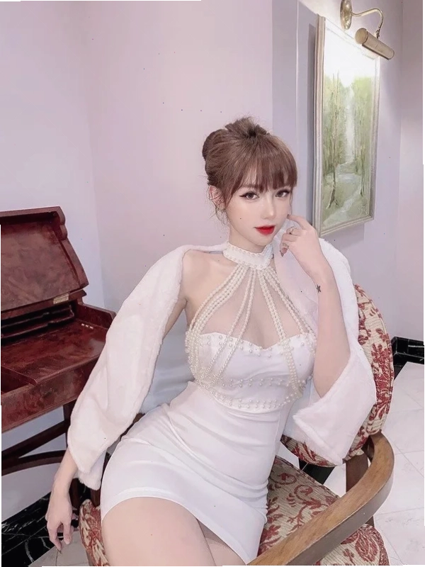 gái xinh mặc váy ôm 10