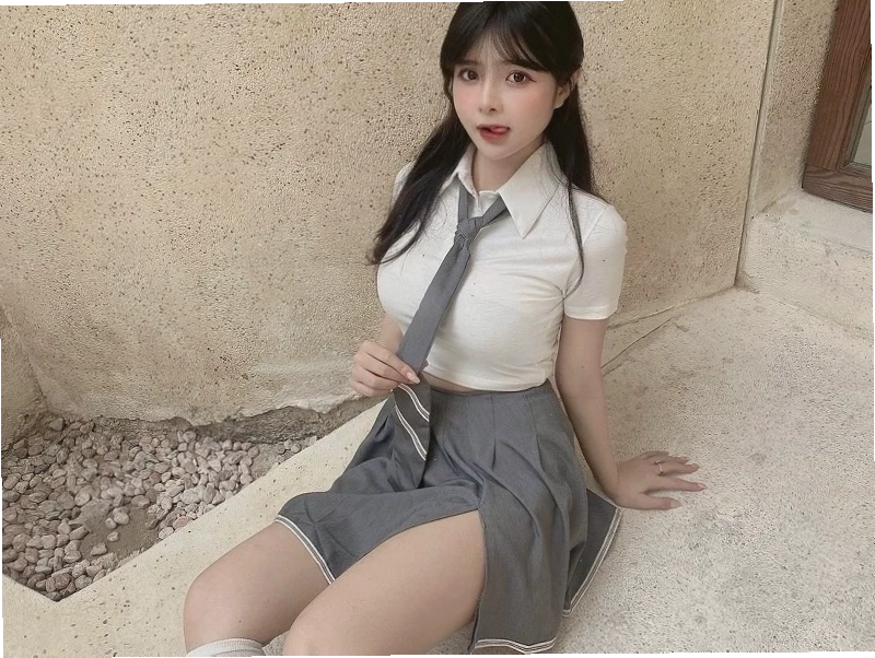 gái xinh mặc váy ôm 6