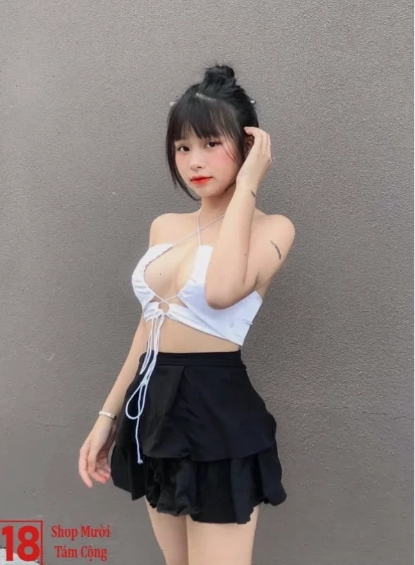 gái xinh mặc váy ôm xanh đậm