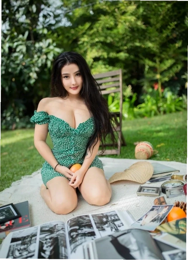 gái xinh to tròn chụp tại studio