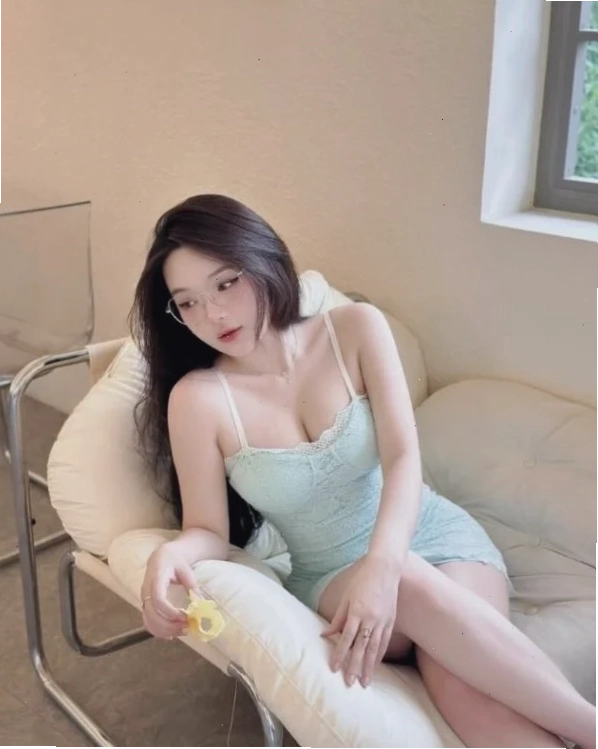 gái xinh to tròn nổi bật