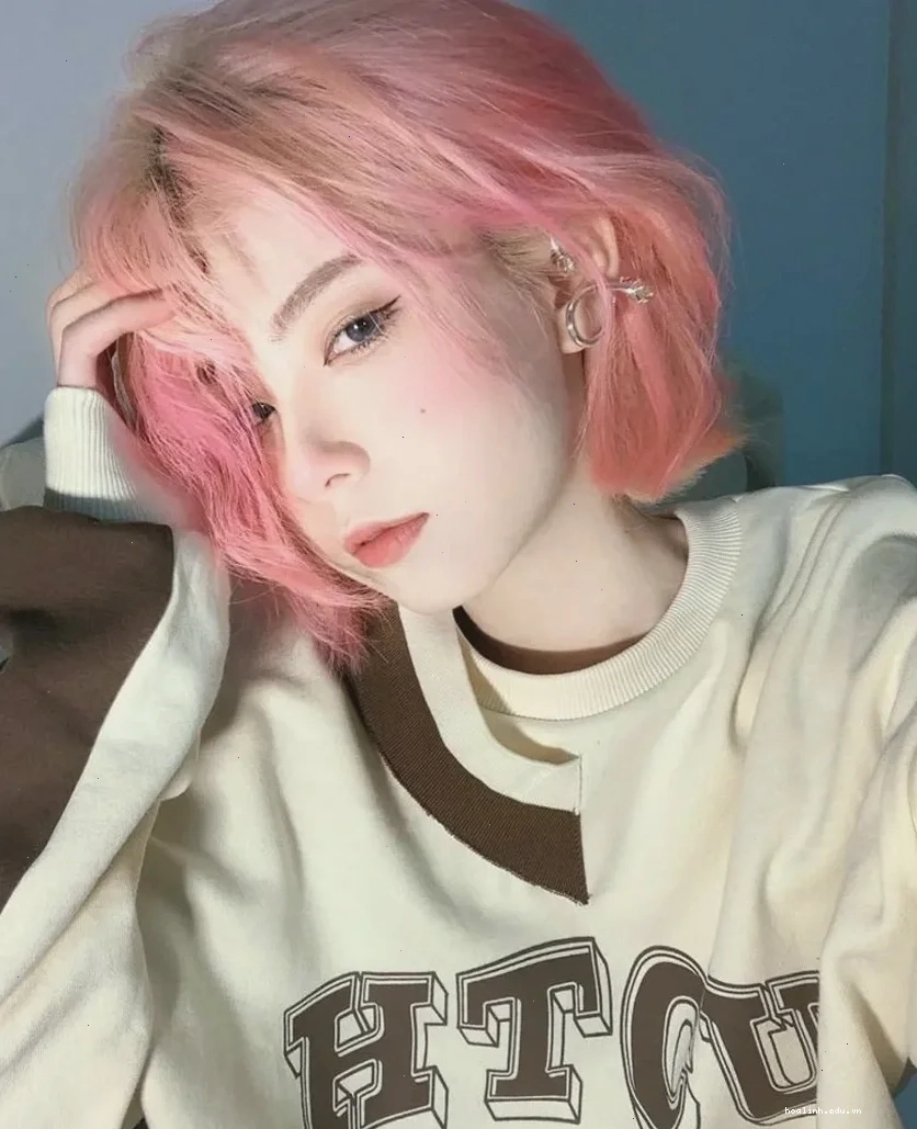 gái xinh tóc ngắn nhuộm màu gái xinh tóc ngắn sexy trẻ trung
