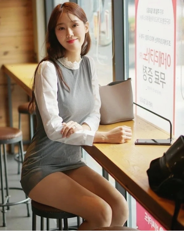 Kết thúc bộ ảnh gái xinh váy ngắn sexy cuối cùng