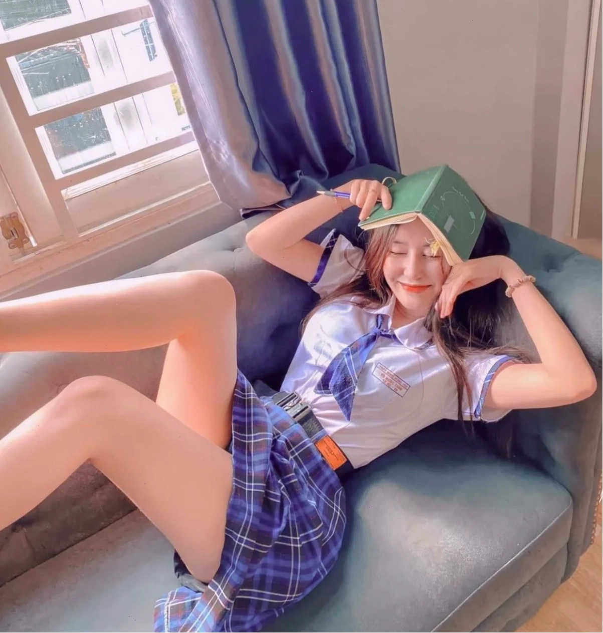 Phong cách thể thao gái xinh váy ngắn sexy thể thao