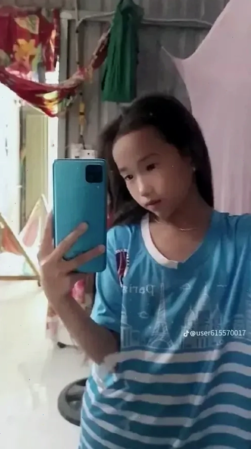 Làm quá Gương mặt làm quá