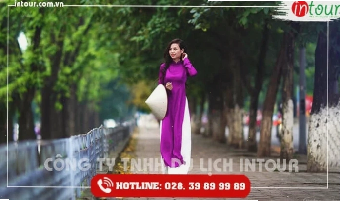 hình ảnh cô gái huế mặc áo dài tím chụp toàn thân