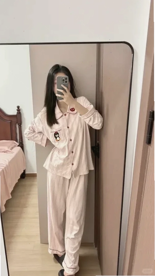 hình ảnh con gái mặc đồ chất phối đồ len