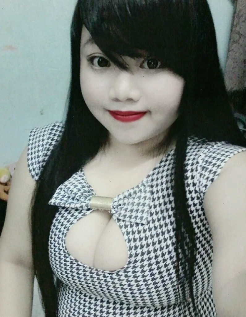 Hinh anh gai vòng 1 khủng tự tin