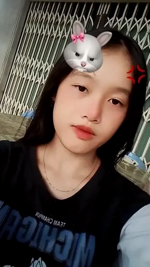 hình ảnh gái xinh hài hước trong đời thường