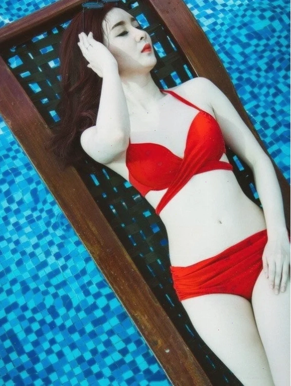 Hình nền bikini trong ảnh gái mặc bikini nóng bỏng