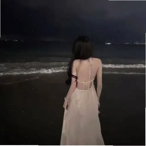 Ảnh vintage hình nền cô gái quay lưng vintage