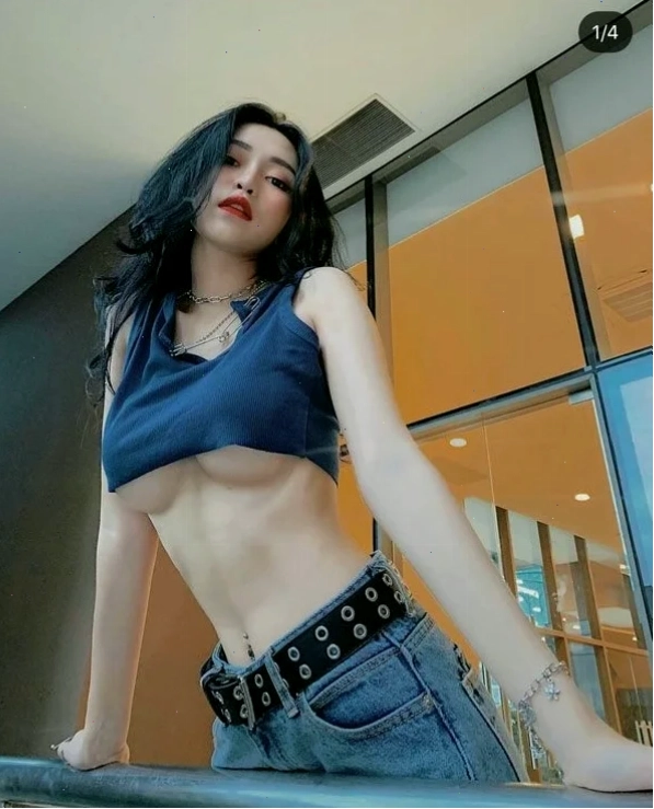 Khâu mặt trái áo dài