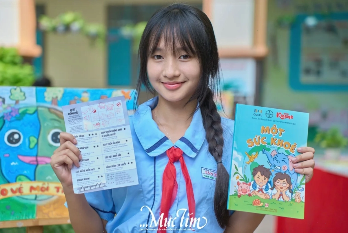 Nến và ánh tía Nến trong hình ảnh gái vũ trường