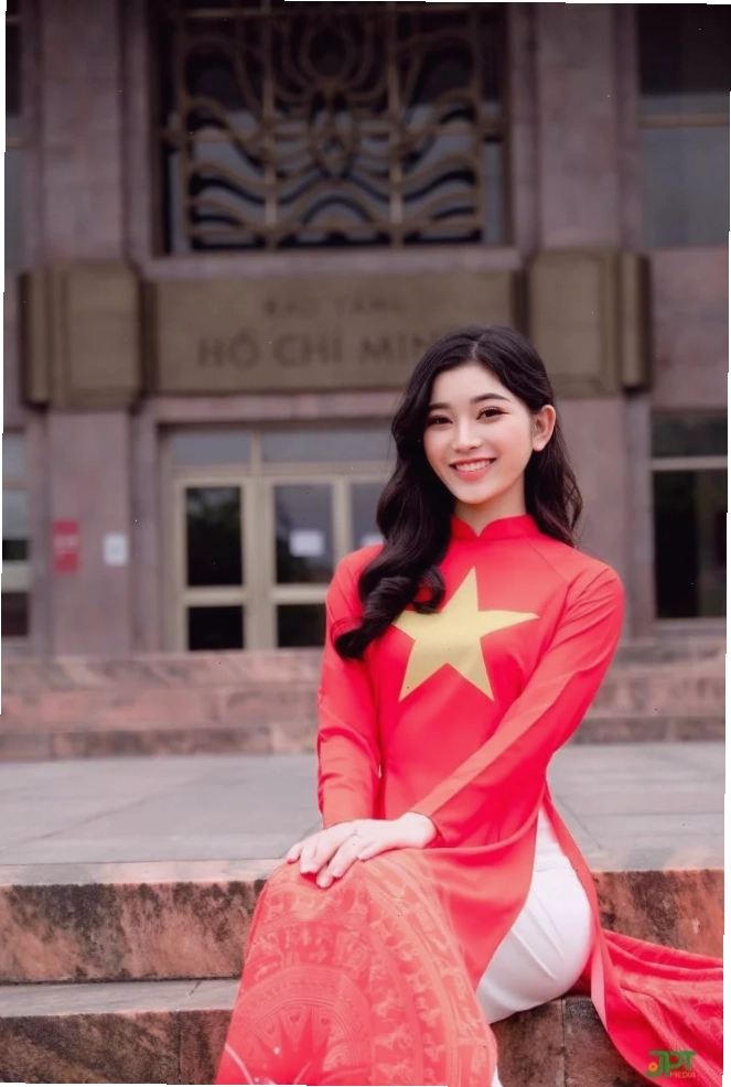 nữ sinh việt
