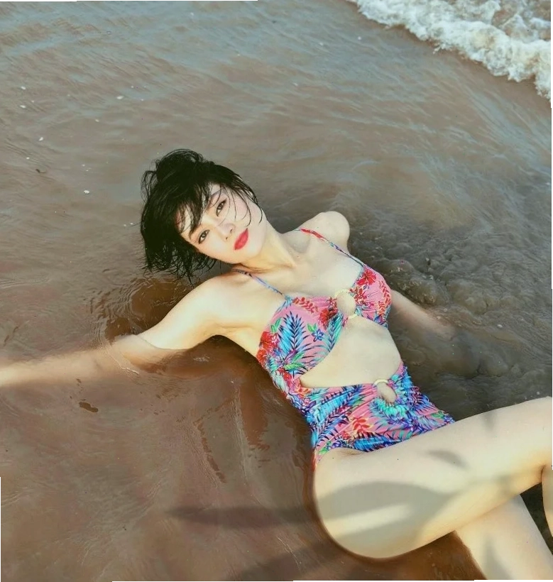Sự tinh tế của tà áo dài